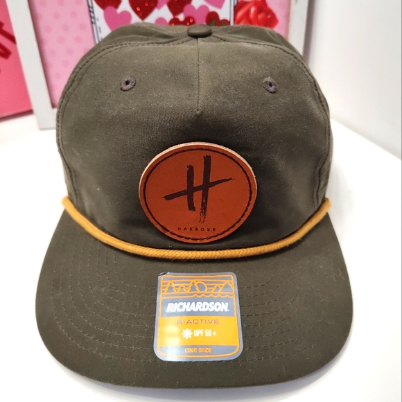 Richardson Other - 🗻 NWT Richardson R Active UPF 50 OSFA Harbour Nylon Adjustable Trucker Hat